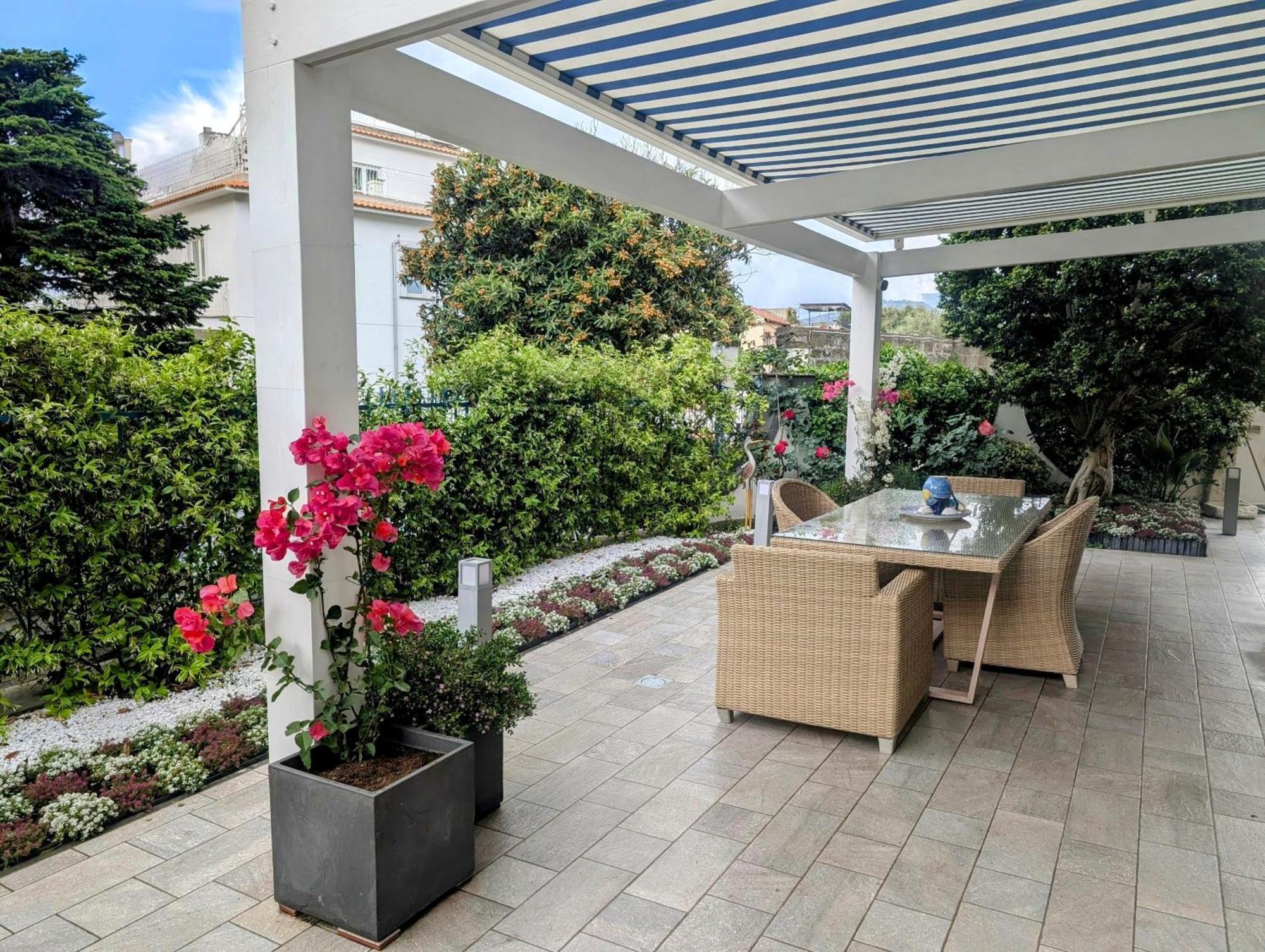 Sorrento Garden Room Exterior foto
