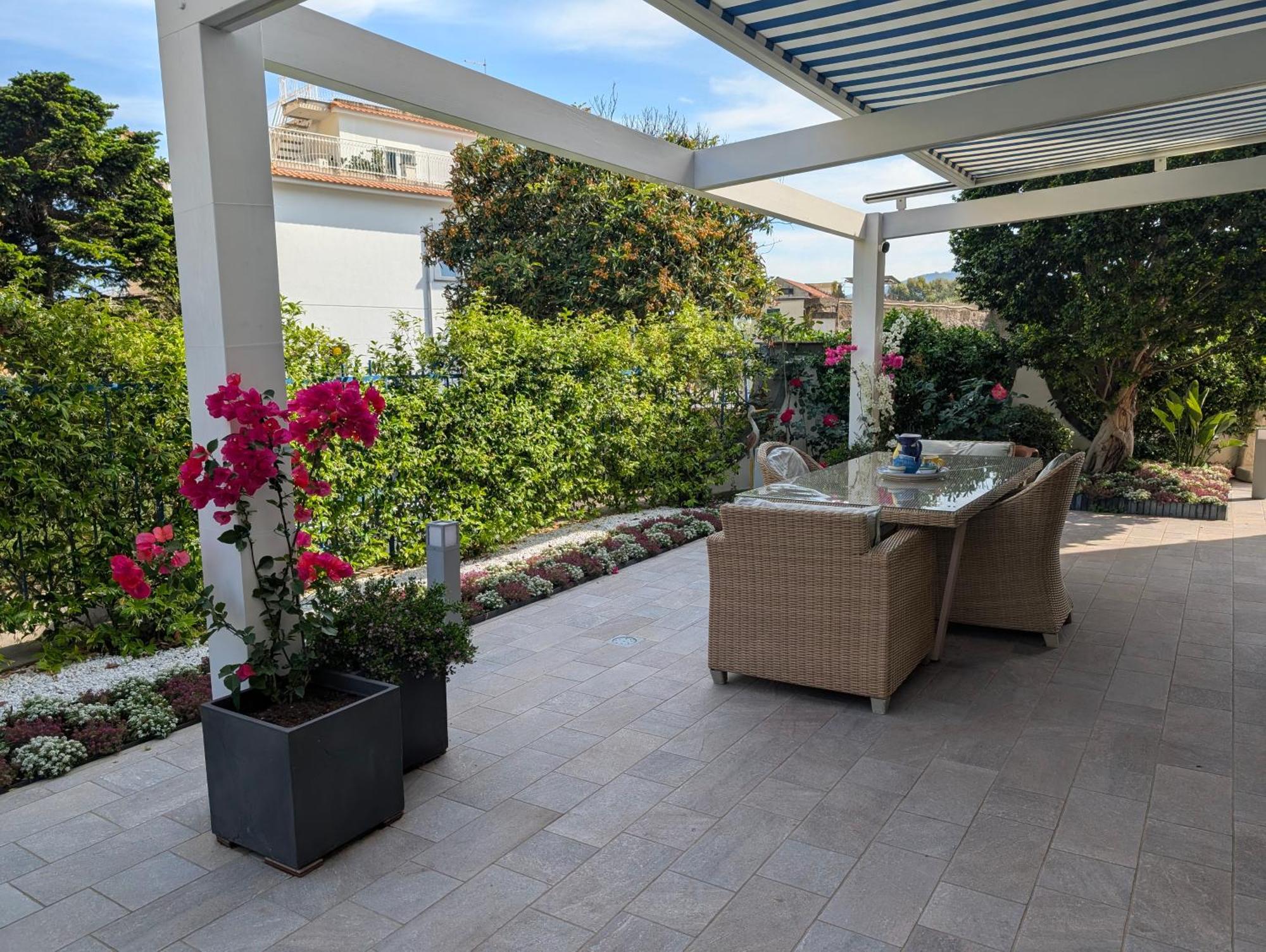 Sorrento Garden Room Exterior foto